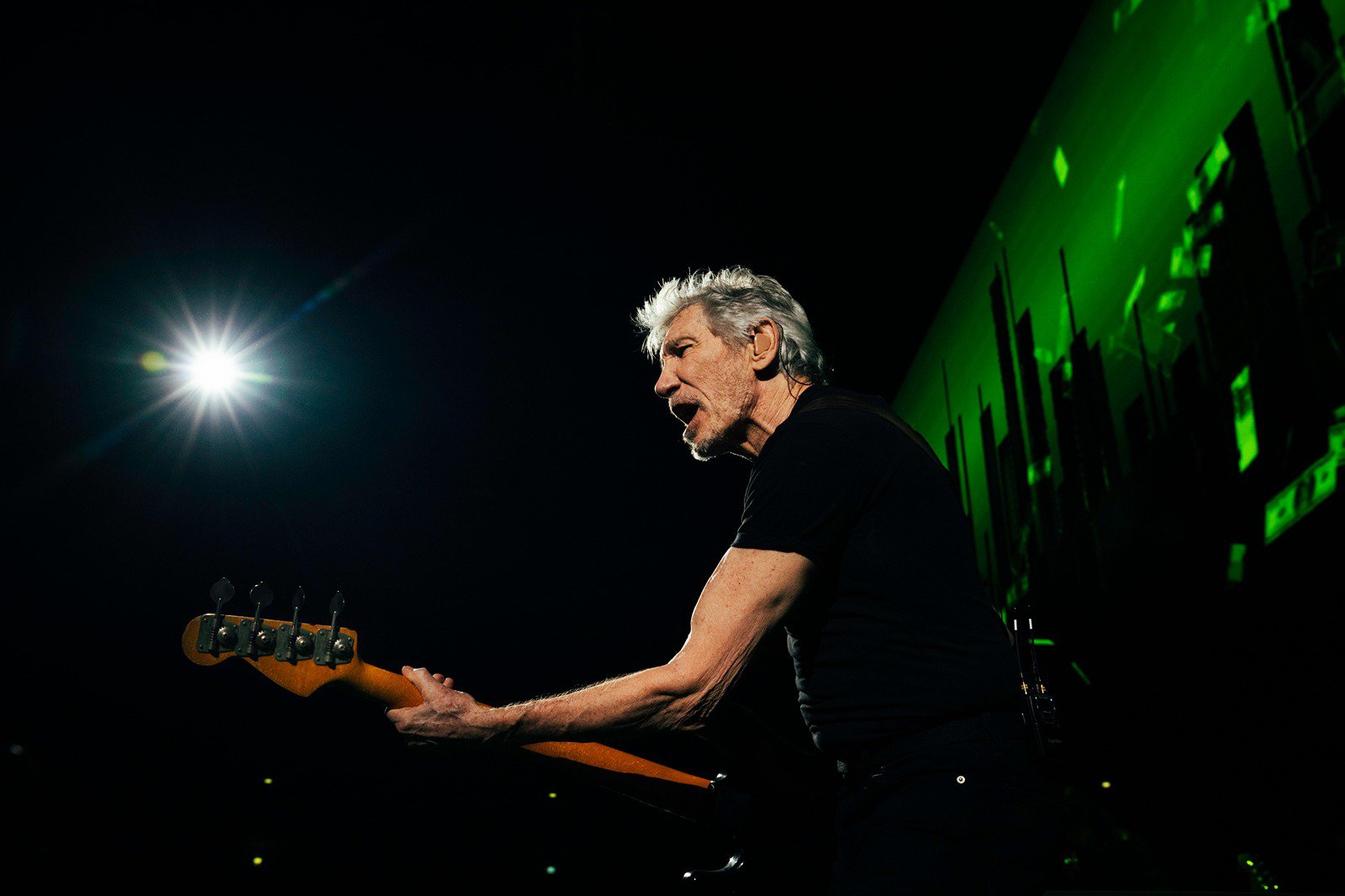 Roger Waters <br>This Is Not A Drill <br>_Live From Prague_